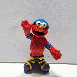 Jim Henson‎ ELMO Wearing Skates PVC Figure Cake Topper Sesame Street 2 3/8"